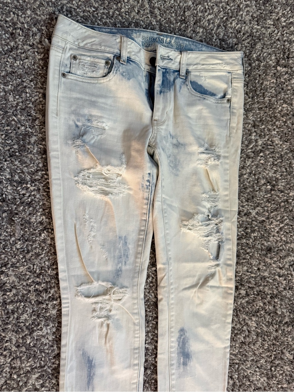 American Eagle Outfitters Light Blue Acid-Wash straight stretch Jeans